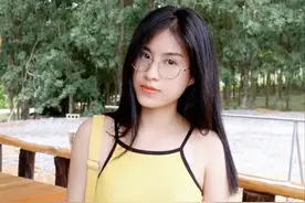 老挝农村的美女思想不落后，关键是学历还高，真是让人欲罢不能图片
