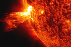 太阳耀斑爆发致加拿大南部城市出现极光，我国首个太阳探测器发射图片