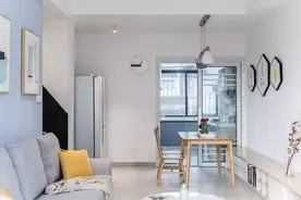 116㎡现代简约，电视柜与餐厅卡座连为一体，设计实用而有趣图片