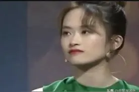父亲欠十万，19岁漂亮女儿一个月还清，涂磊直言：做什么工作？图片