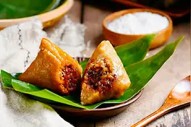 煮粽子叶，最忌洗完直接煮，大厨教你3招，粽叶柔软韧性强图片