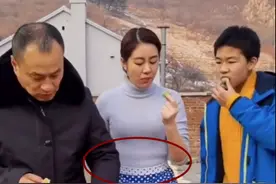 《乡村爱情》路透，王小蒙游泳圈抢镜，皮志高身高赶超王老七图片