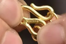 这才是黄金项链的正确戴法，学会这招，别让你的项链不小心掉了视频封面