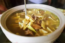 秋天吃柚子真不错，柚子皮也是好东西，留好了这样利用图片