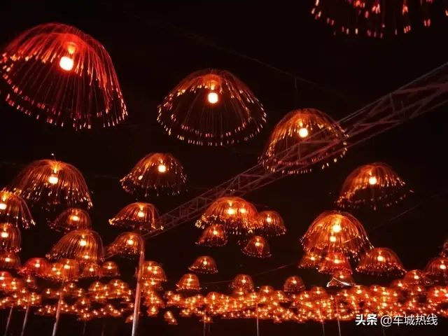 ��Ʊ����ͣ�ʮ�������ˮʥ�طŴ��У��ſ�ˮĻ��Ӱ���λñ�����