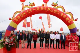 射洪香山涪江大桥提前建成通车 向祖国生日献礼图片