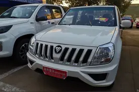 轿车的舒适性，微卡的承载力，福田小货郎皮卡了解一下图片