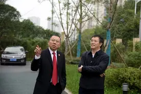 重庆市五中法院院长卢祖新调研江津法院图片
