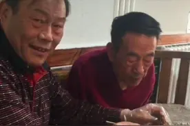 杨少华问尹笑声：收杨威为徒他就说相声，不收就开出租车图片