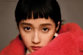 关晓彤新封面又雷绝，学学这些不装神弄鬼的绝美封面好吗？图片