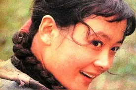 12岁少女嫁给3岁丈夫，结果却与家中长工生下孩子—《湘女萧萧》图片