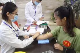 直击：女兵入伍前的体检过程，比男兵更加严格苛刻图片