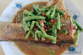 鱼尾和它是绝配，焖一锅实在太鲜美了，15分钟就出锅，上桌就光盘图片