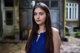 尼泊尔美女找了一个中国小伙，就迫不及待嫁到中国，这是为啥？图片