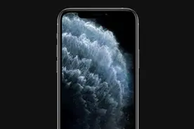 iPhone 11 Pro Max不小心摔成“艺术品” 这冰裂纹绝了图片