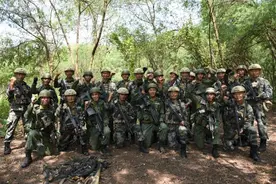 副团职营长的出现，拥有中校军衔，解决了中校改任营长职务的问题图片