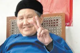 “满口牙，吃后人”，老人长寿会抢子孙“福气”？背后原因很现实图片
