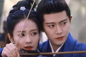 《一生一世》中秋见面会：任嘉伦状态游离，白鹿大方配合图片