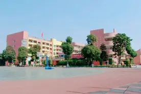 南京市小学中学划分区及其排名，规划学区除外图片