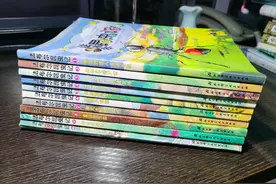 给4-8岁孩子推荐一套绘本书：法布尔昆虫记图片