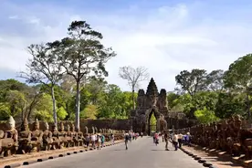 吴哥城南门图片