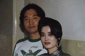 5天赚6万被禁，花半年时间主动追求富商，57岁毛阿敏现状如何？图片