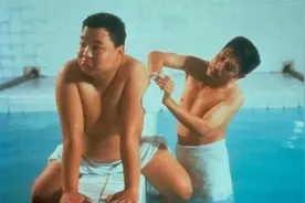 女人搓澡搓四面，男人才两面？凭什么？图片