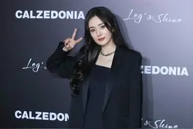 杨幂代言丝袜，穿99元款式效果像9百9，卖家真找对人了图片