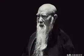 书法家在墙角贴“不可随处小便”，被人偷走改变顺序，成书法名作图片