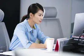 人在单位，学会做一个“狠人”图片