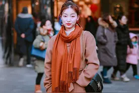 一个人的穿搭风格，是可以千变万化的，每个女孩都有无限的可能图片