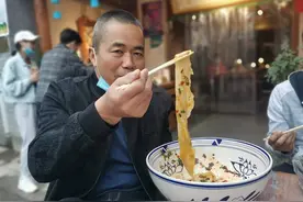 陕西著名的一碗面，与甘肃平凉有渊源图片