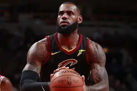 韦德生涯命中5708次罚球，科比命中8378次，那詹姆斯呢？图片