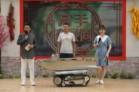 他的出现，竟然让他们瞬间找回了童年的感觉图片