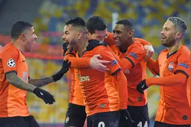 0-2，欧冠冷门！皇马创4大耻辱，27岁世界冠军再现致命失误图片