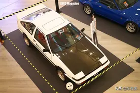 回不去的翻灯时代：马自达MX5 & 丰田AE86图片