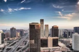 北京：在武汉基建狂魔建设上，看到了我年轻时的影子图片