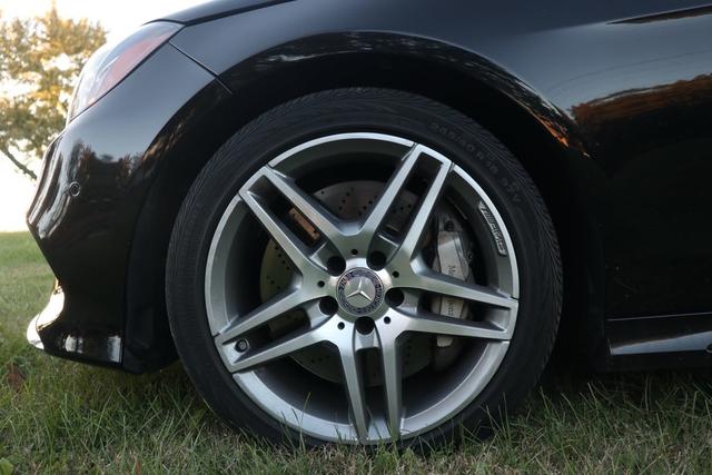 优雅经典又不失运动的W212 V8双涡轮奔驰E550用车分享