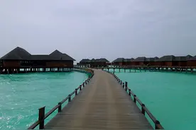 一边是人间天堂，一边是阿鼻地狱——这才是真实的马尔代夫图片