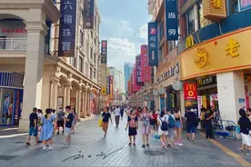 为什么广东人和四川人可以讲方言，但上海人讲方言就被认为排外？图片