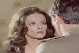 《橡树，十万火急》1978年版与央视版相比删除了舞女跳舞段落图片