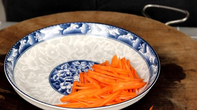 炒面不要再买着吃了，自己在家做，5分钟就能吃，比外面买的好吃