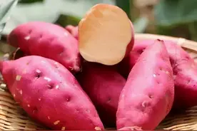 同样是蒸红薯，“冷水蒸”和“开水蒸”区别挺大，学会再蒸不吃亏图片