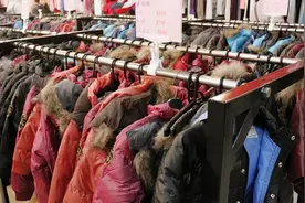 你新买的羽绒服是真的吗？用这4招，轻松辨别真假图片