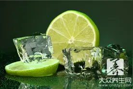 青柠檬和黄柠檬哪一个比较好图片