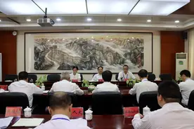 张建国到柳江区督导“两会”换届选举工作图片