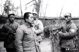 淮海战役，邱清泉带着副官仓皇逃命，被解放军乱枪击毙图片