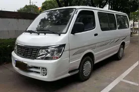 7座车纳入免检、取消驾考年龄限制，这波交管新规爱了图片