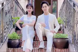 女神赵雅芝和小儿子帅气变装，母子同框像姐弟，儿子颜值超过老爸图片