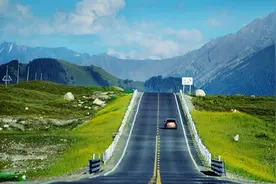 新疆5年后将多一条旅游公路图片